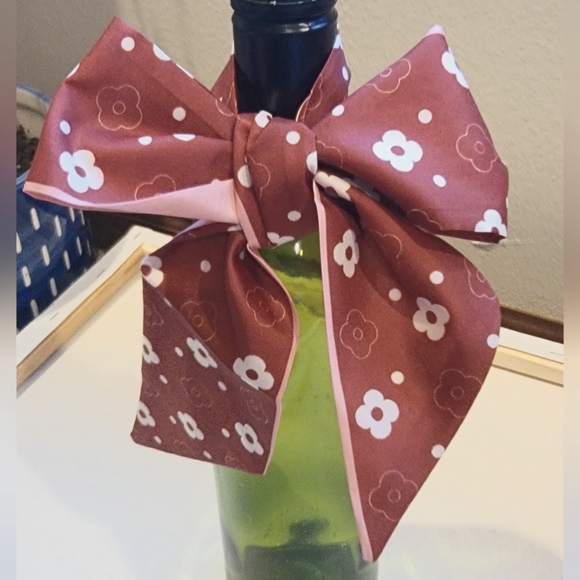 unbranded Accessories - Twilly for purse or hair. New in plastic